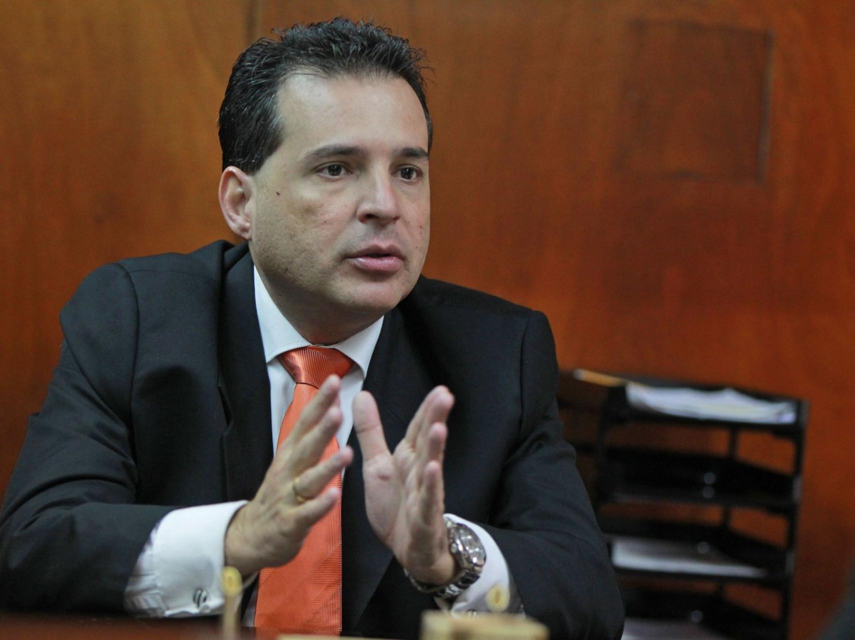 Omar Chehade, candidato al Congreso 