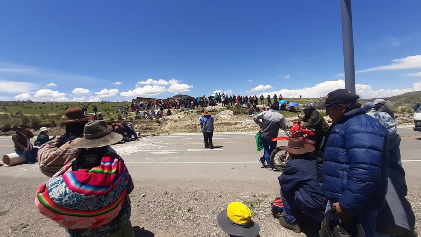 CONFLICTO LATENTE. Miembros de comunidades de Espinar suspendieron el paro para reunirse el próximo 20 de enero con autoridades locales y nacionales.