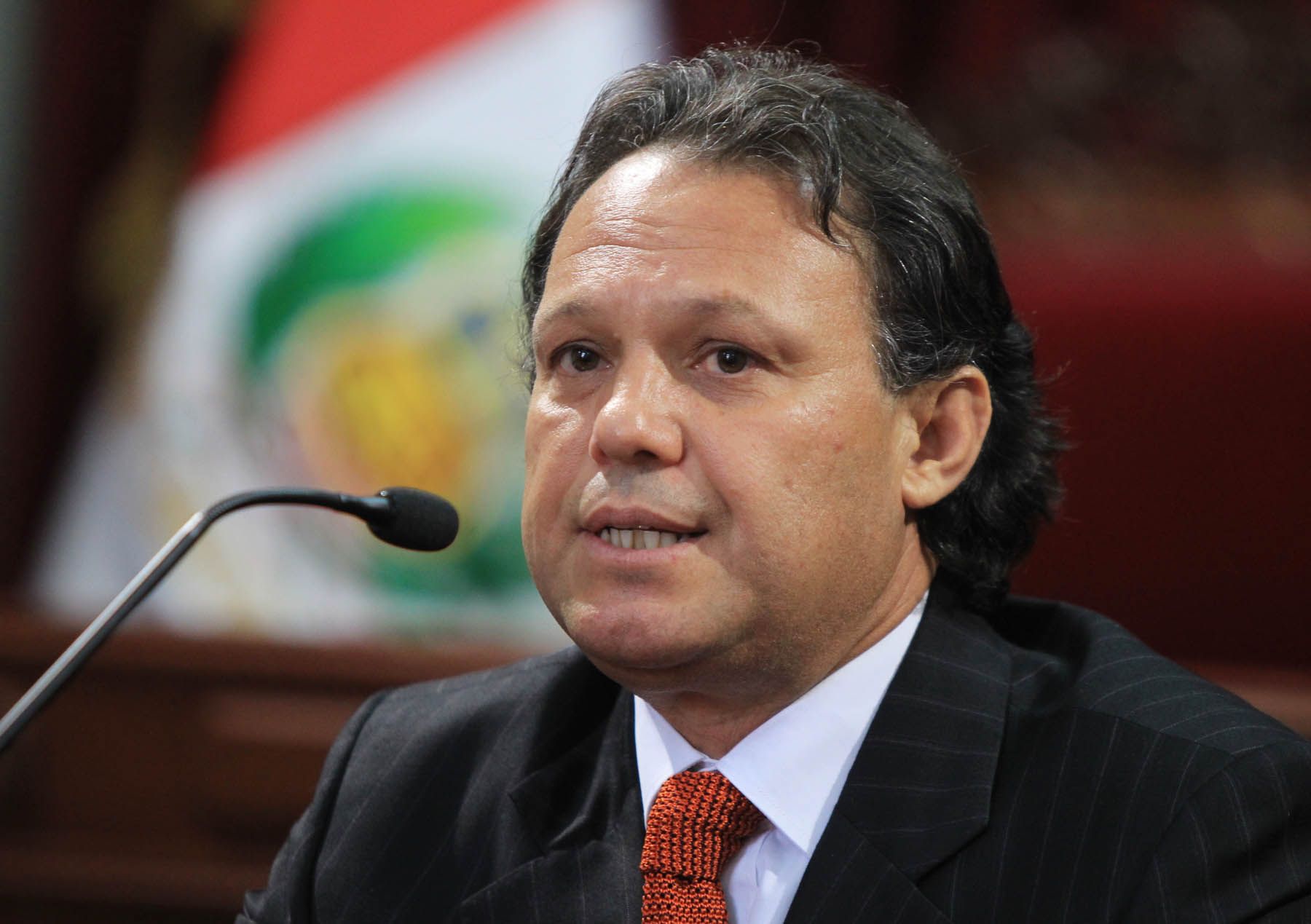 Carlos Mesía