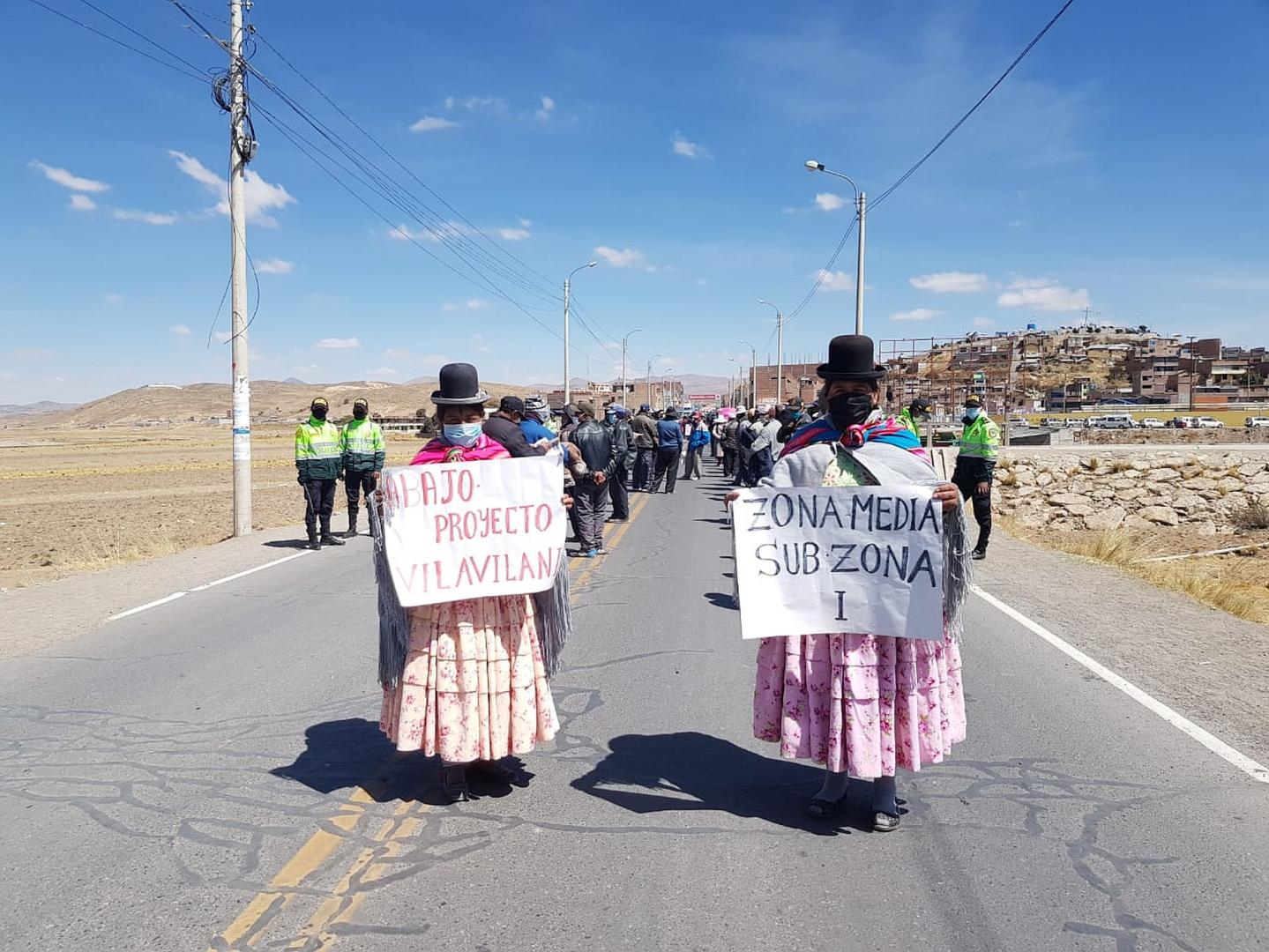 POSICIÓN. La población del área de influencia se opone al proyecto porque asegura que secará los bofedales. 