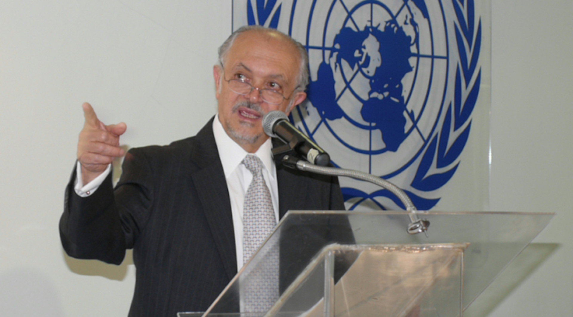 CIENCIA. Mario Molina nació en Mexico y se nacionalizó estadounidense.