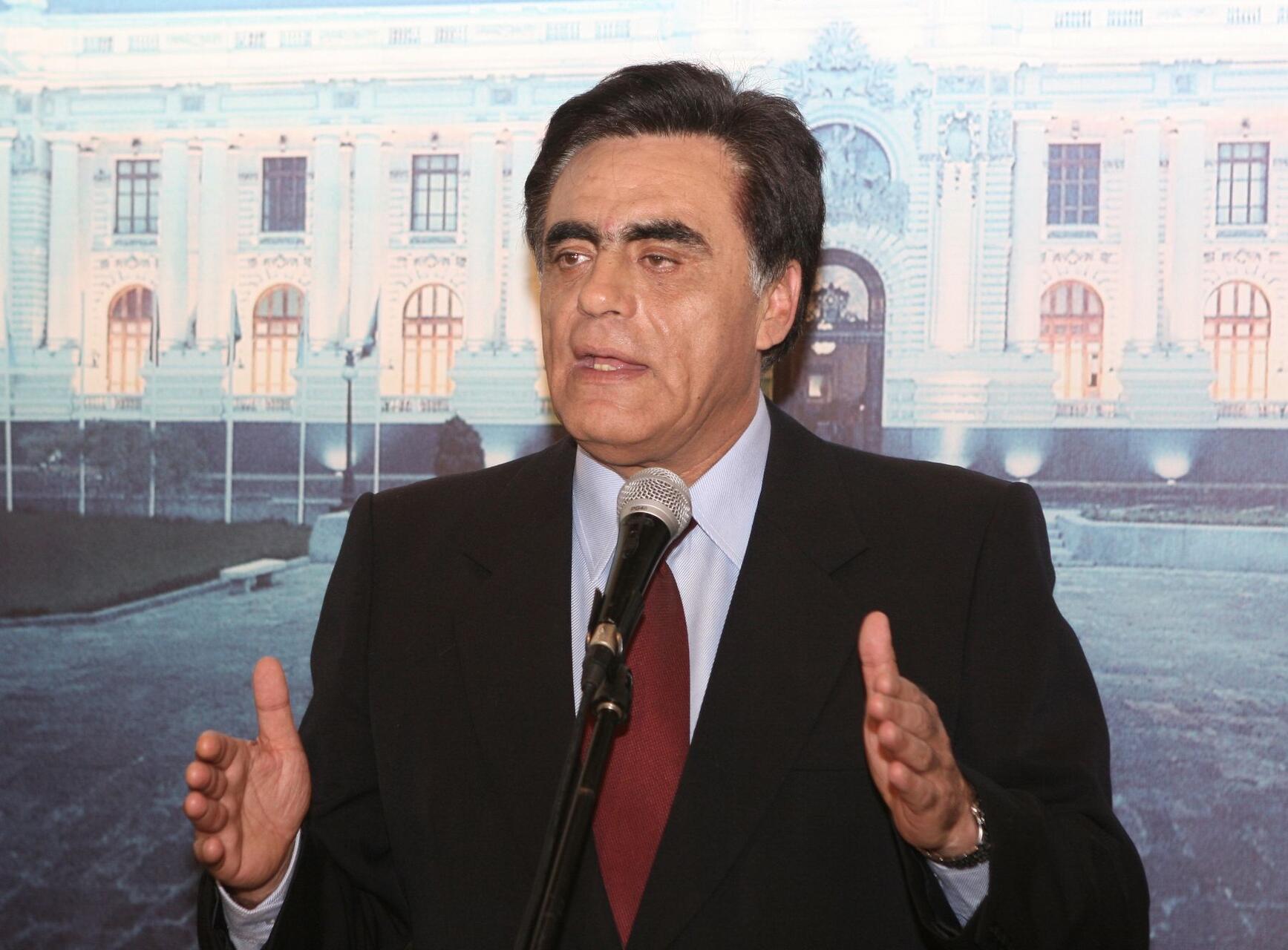 Luis Gonzales Posada, expresidente del Congreso. 