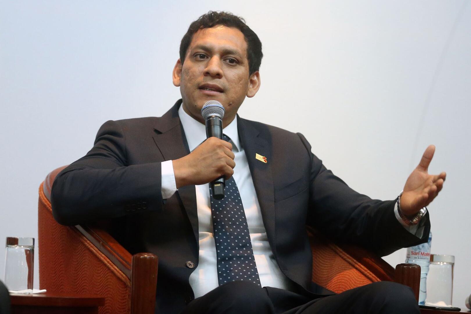 Luis Valdez, presidente de la Comisión de Constitución del Congreso. 