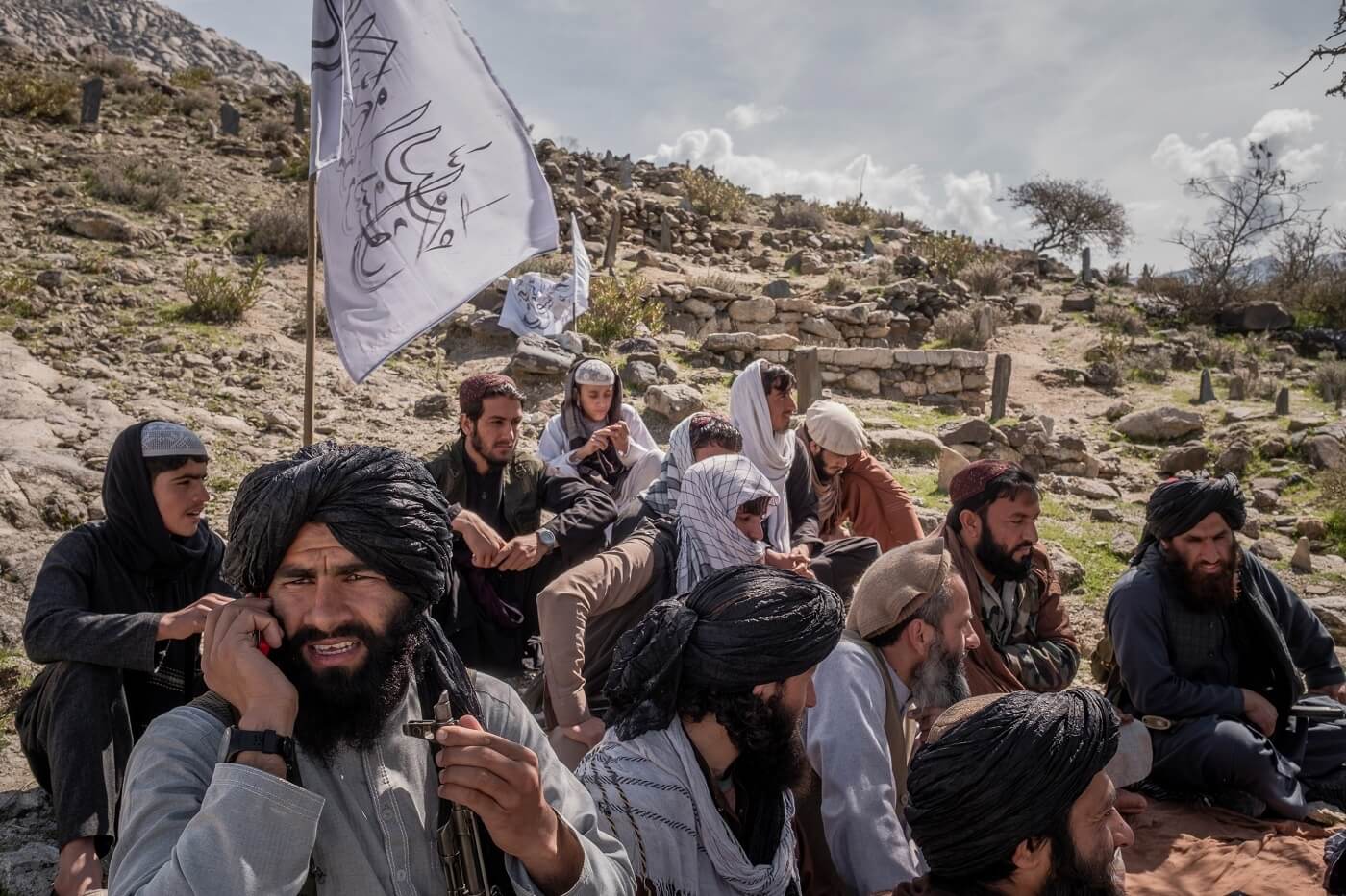 PRESENCIA. Integrantes de los talibanes el año pasado en Lagmán, Afganistán.