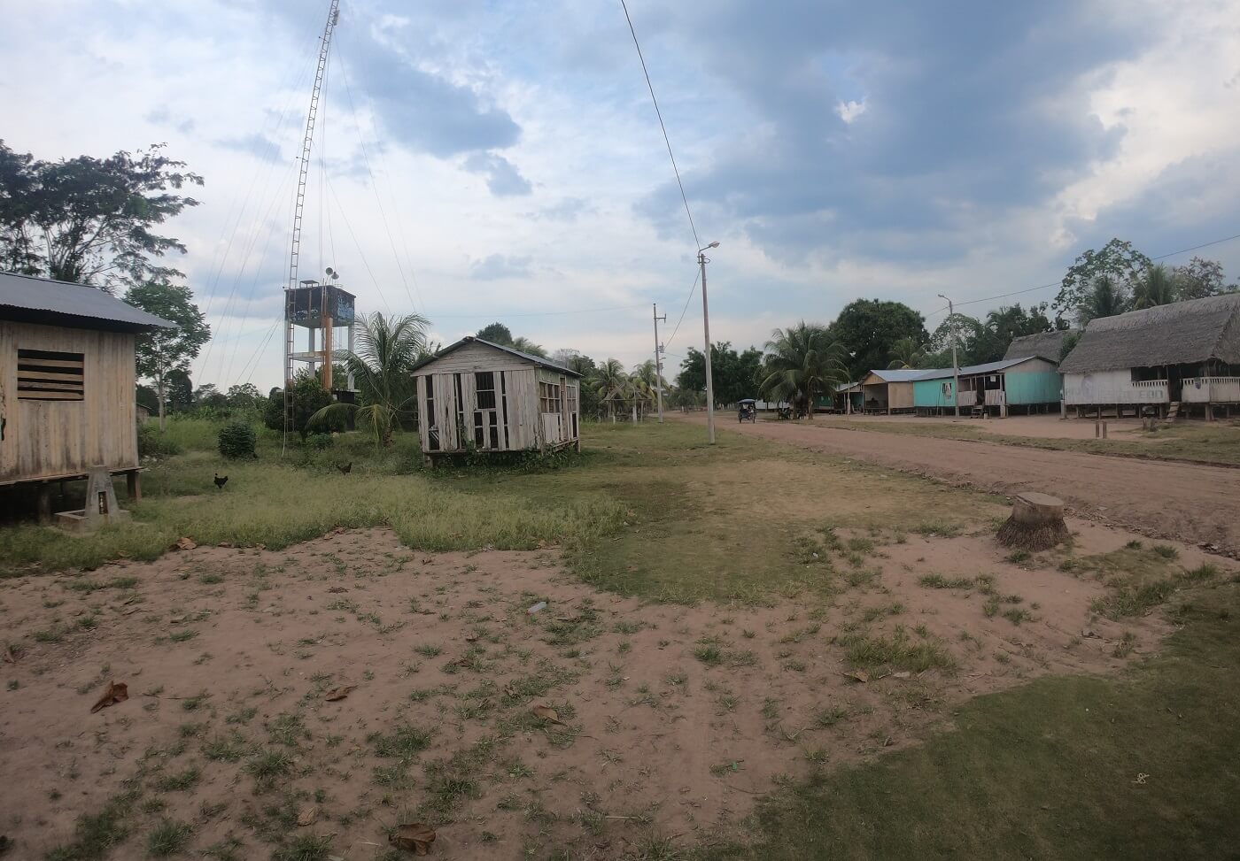 COMUNIDAD. Santa Clara de Uchunya no recibió información ni fue consultada sobre la construcción de una planta transformadora de aceite de palma del Grupo Ocho Sur. Proyecto empezó a operar en 2020.
