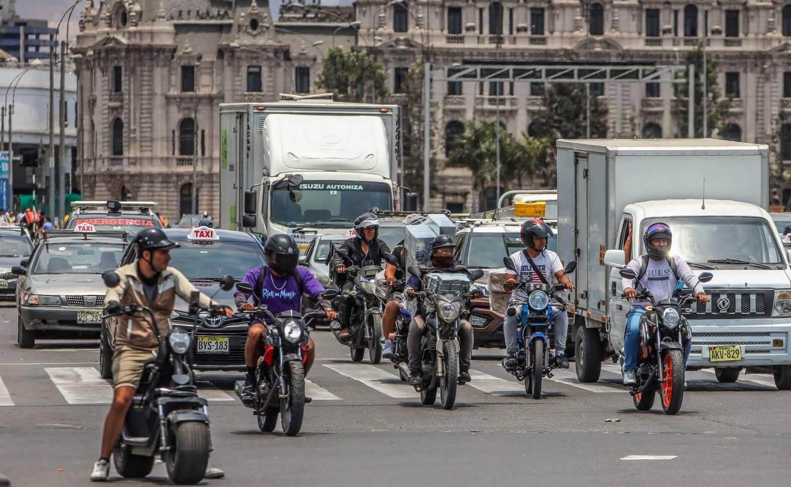 CRECIMIENTO. El parque automotor está conformado, en gran parte, por motos y mototaxis, luego por autos y camionetas y, en tercer lugar, por transporte pesado.