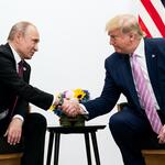 EE.UU. Y RUSIA. Trump y Putin durante una reunión del G-20 en Japón en 2019.