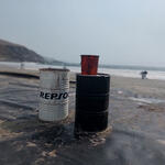 RESIDUOS. Personal contratado por Repsol continúa limpiando las orillas en playas de Ventanilla, Santa Rosa y Ancón. 
