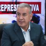Es falsa la versión del candidato Wolfgang Grozo acerca de que la unión civil está establecida en la Constitución Política