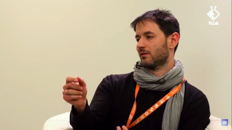 RIESGO. Mihaly Fazekas, investigador sobre riesgo de corrupción con análisis de datos, advierte sobre los obstáculos de fiscalización en compras públicas durante Covid-19.