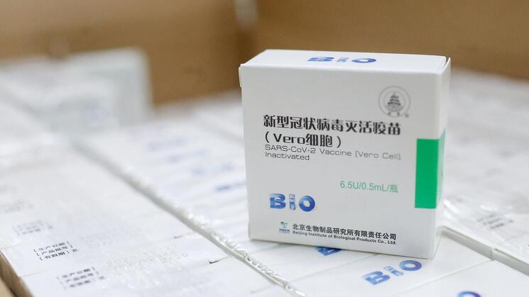 INCORPORACIÓN. La vacuna desarrollada por la farmacéutica estatal china Sinopharm ahora contará con la garantía del Organismo Mundial de la Salud (OMS).