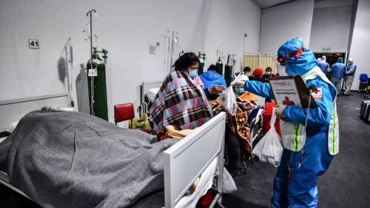 COLAPSO. Entre 60 y 80 personas llegan a los hospitales con cuadros moderados y graves de Covid-19
