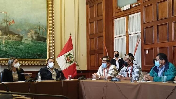 REUNIÓN. Los líderes indígenas de Junín solicitaron apoyo al Congreso para defender sus territorios de actividades ilegales.