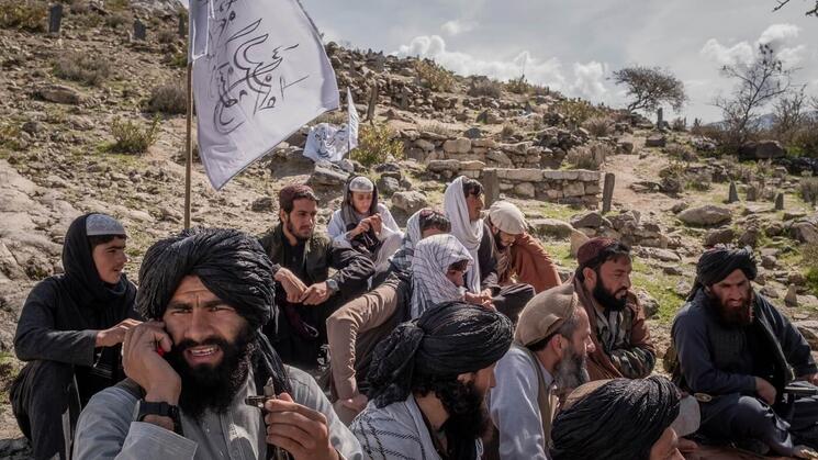 PRESENCIA. Integrantes de los talibanes el año pasado en Lagmán, Afganistán.
