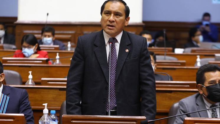Flavio Cruz Mamani, congresista del grupo parlamentario Perú Libre. 
