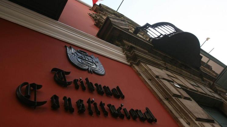 SENTENCIA. Tres magistrados del Tribunal Constitucional declararon improcedente una demanda de amparo presentada por dos comunidades aymaras.