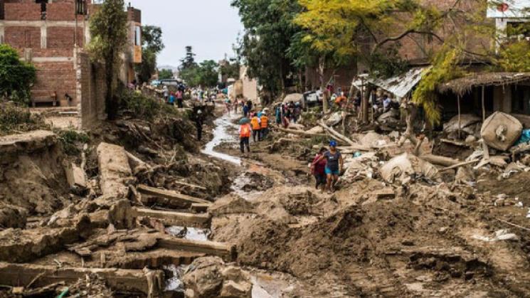 FENÓMENO DEL NIÑO. Según informes científicos, hay un aumento en la Frecuencia de los fenómenos El Niño y La Niña producto del calentamiento global.