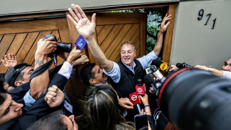 Jorge Muñoz, el virtual alcalde de Lima, se ha despeñado como funcionario de la Municipalidad de Miraflores por 19 años.