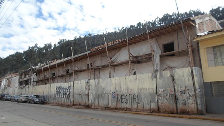 DESTRUCCIÓN. La empresa R&G desmontó andenería inca para construir un hotel de la cadena Sheraton, frente a la Dirección Desconcentrada de Cultura.