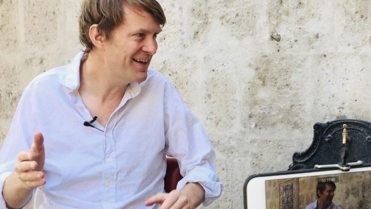 THE GUARDIAN. Luke Harding estuvo en el Hay Festival Arequipa 2018 para hablar sobre fake news y sobre campañas de desinformación en la política actual.