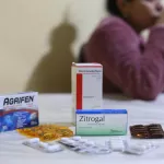 RIESGO. La automedicación o uso indebido de fármacos puede producir resistencia antimicrobiana.