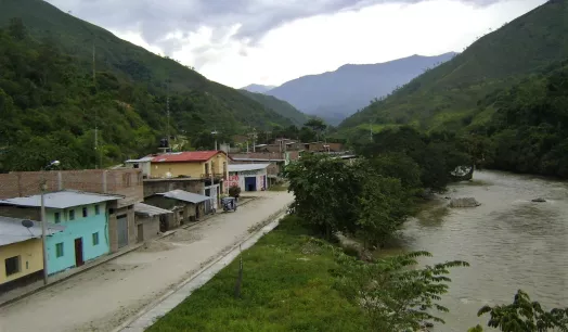 FRONTERA. Los vecinos de San Ignacio deben cruzar hacia el lado ecuatoriano para conseguir atención médica especializada.