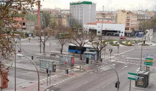 SILENCIO. La calle de Madrid desierta vista desde la ventana de la autora.