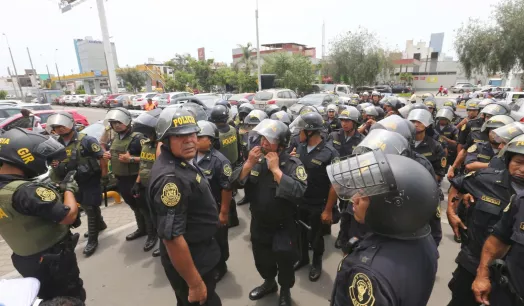 NORMA. El presidente del Congreso promulgó la norma de protección policial dejada por el Legislativo disuelto el año pasado