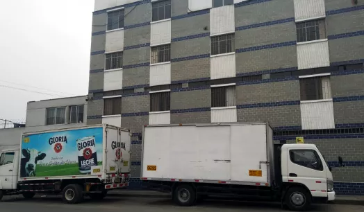 LECHE. NIISA Corporation distribuye productos de la marca Gloria, uno de los principales grupos económicos del Perú, al Programa del Vaso de Leche.