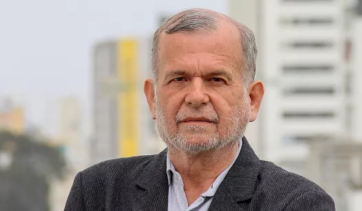 INVESTIGADOR. El docente sostiene que los siguientes seis meses van a ser decisivos para el destino de la economía.