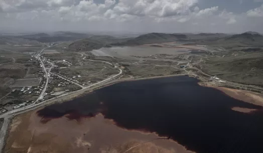 THE TAJO. Volcan purchased the Raul Rojas open pit in 1999; after it was first operated by the then U.S. capital mining company Cerro de Pasco Cooper Corporation and, later, by Empresa Minera del Centro del Perú.