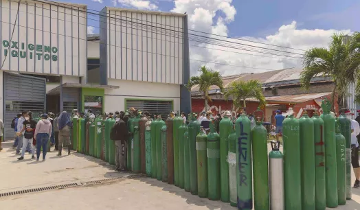 CONCENTRACIÓN. En junio de 2020, OjoPúblico identificó que las compañías globales Linde y Air Products dominan el negocio del oxígeno con el sector salud.