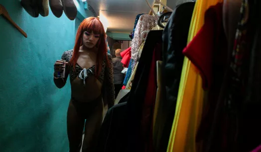 DESESPERACIÓN. El cierre de los locales nocturnos en Miami generó miedo e incertidumbre entre las mujeres trans y las drags que viven del negocio del entretenimiento.