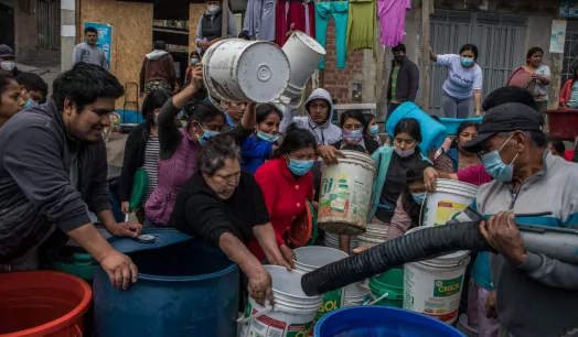 INCERTIDUMBRE. Los vecinos de San Juan de Lurigancho no están seguros de cuándo volverá el agua a sus casas. 