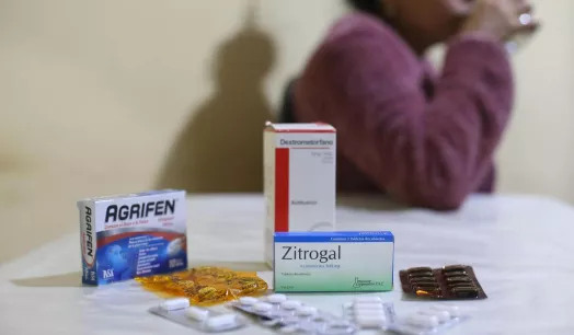 RIESGO. La automedicación o uso indebido de fármacos puede producir resistencia antimicrobiana.