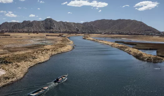 El mercurio llega a Perú desde Bolivia.