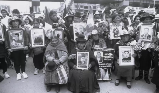UNIÓN. En las actividades por el aniversario de la represión participaron delegaciones de distintas provincias de Puno. También familiares de las víctimas de Ayacucho, Apurímac, Cusco y Lima.