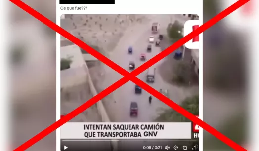 Este video no muestra el saqueo de un camión que transporta GNV: es el intento de asalto a un camión que transportaba pollos en el 2020.