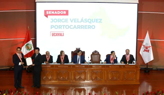 CASOS. Senadores electos por regiones recibieron financiamiento de sectores que podrían generar conflicto de intereses. 