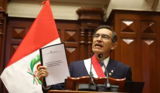 ANUNCIO. El presidente Martín Vizcarra anuncia la reforma constitucional luego de que el Congreso decidiera retener la facultad de levantar la inmunidad parlamentaria.