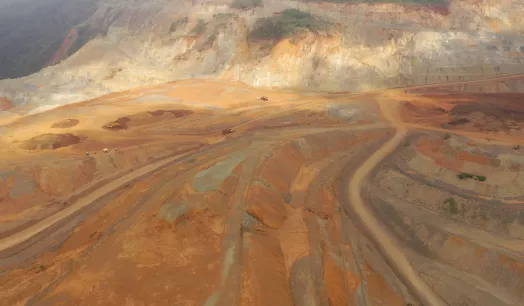 MINA. Imagen que muestra el impacto ambiental de la mina de ferroníquel instalado en la localidad guatemalteca de El Estor.