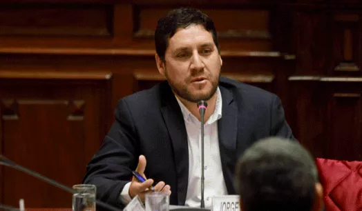 ASESOR. Jorge Paredes Terry, exmilitante en partido nacionalista, se ha convertido en el vocero de las reuniones que sostiene el presidente de Fuerabamba en Lima. 