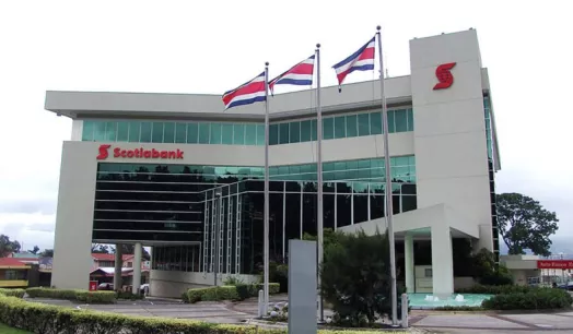 SANCIONADO. El banco Scotiabank incumplió los procedimientos de vigilancia sobre el origen del dinero. / Semanario Universidad.