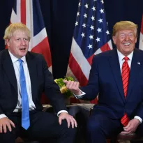 Boris Johnson y Donald Trump durante una reunión cumbre entre el Reino Unido y EE.UU.