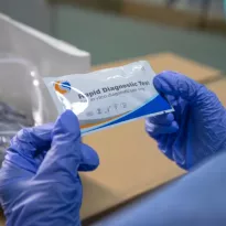 PRUEBAS. Test rápidos del laboratorio chino Orient Gene no tienen certificación de la autoridad sanitaria china.