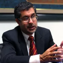 ALERTA. El jefe de la Unidad de Inteligencia Financiera, Sergio Espinosa, asegura que hay un aumento de operaciones sospechosas asociadas a compras públicas.