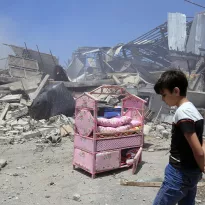 LUTO. En Gaza, la mayoría de la gente no tiene acceso a habitaciones o refugios seguros.
