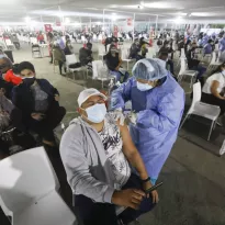 MEDIDAS. En regiones las autoridades de salud exigen a los extranjeros requisitos no contemplados en la norma del Minsa. 