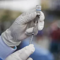 SIN SANCIÓN. A más de dos años del Vacunagate, el Colegio Médico del Perú no ha sancionado a ningún médico por la vacunación secreta con Sinopharm.