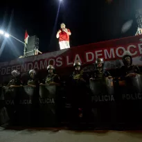 AMENAZAS. Desde el estrado de la manifestación realizada el 19 de abril, Rafael López Aliaga amenazó al presidente del Jurado Nacional de Elecciones (JNE), Roberto Burneo.
